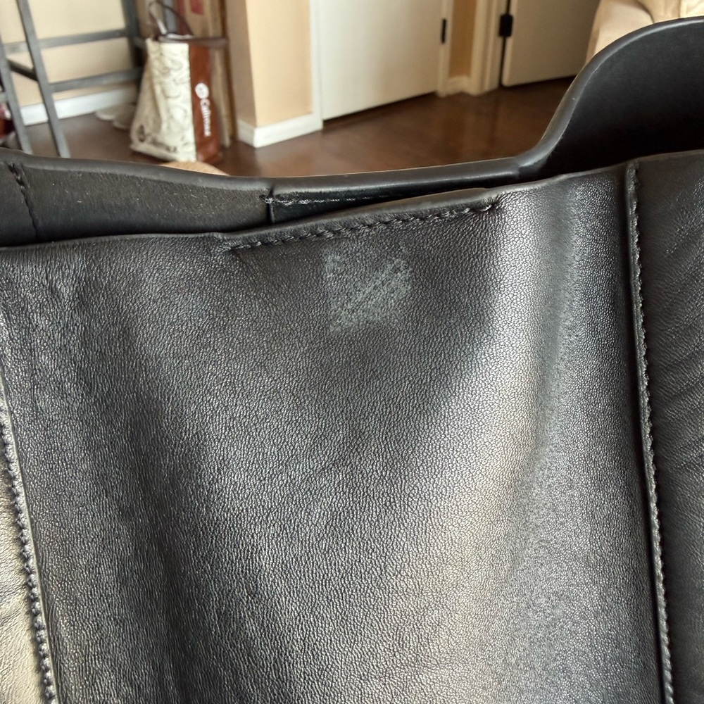 AllSaints BLACK
Alba Leather Hobo Bag Good used condition - Picture 12 of 16
